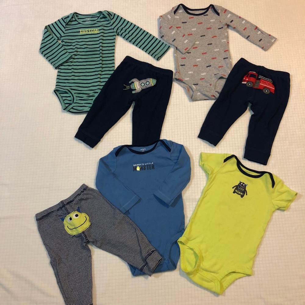 Lot of Carter’s baby boy 12 month outfits